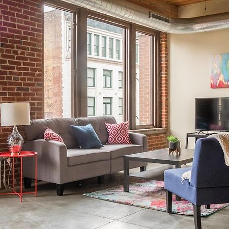Frontdesk 1209 Washington Ave Apts Downtown St Louis Leilighet Saint Louis Eksteriør bilde